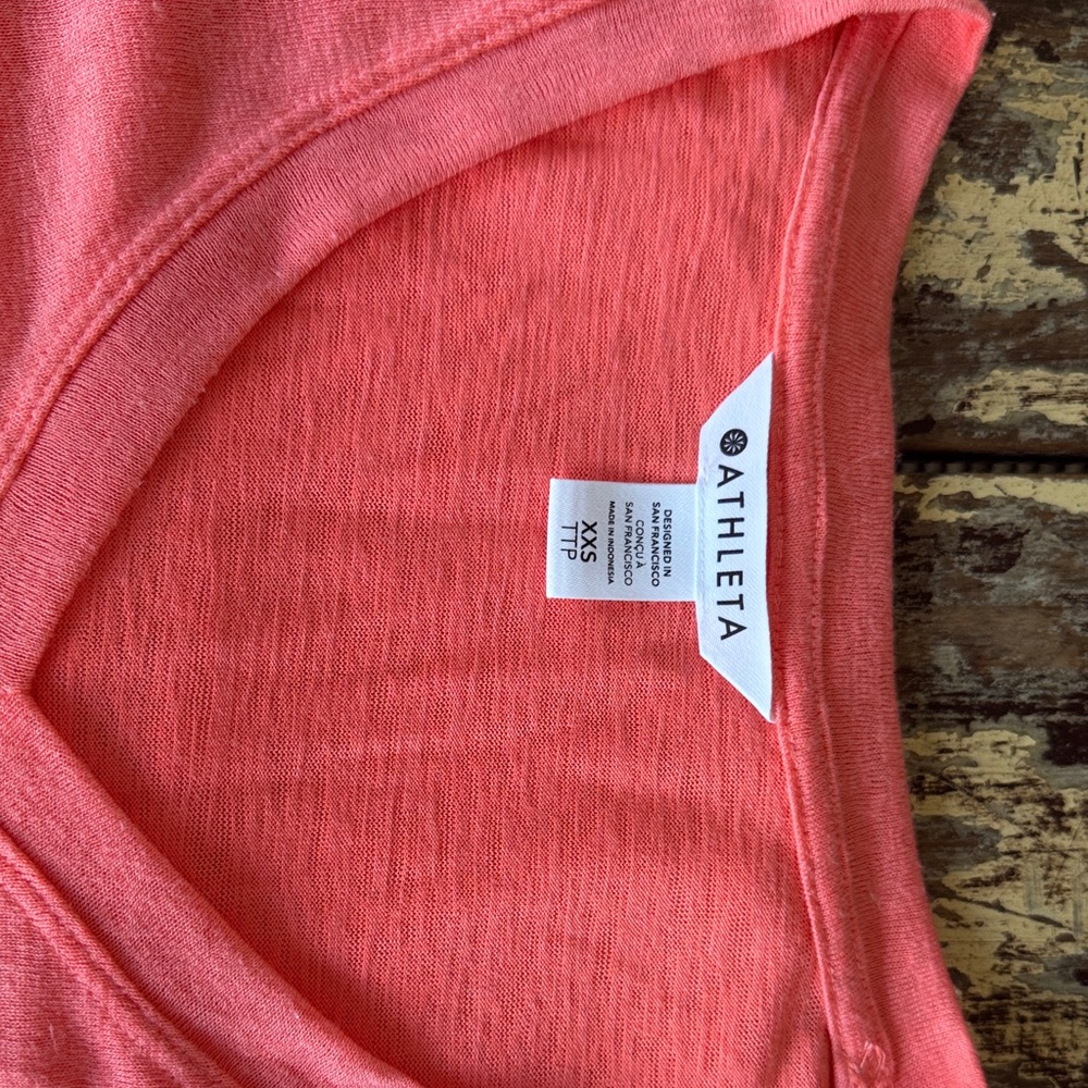 Athleta Women's Vibrant Coral Short Sleeve Tee
